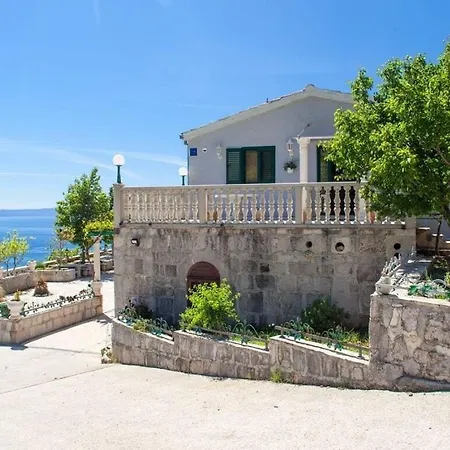 Leonard Comfortable * Makarska