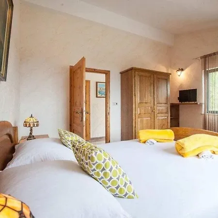 Leonard Comfortable Casa de Férias Makarska